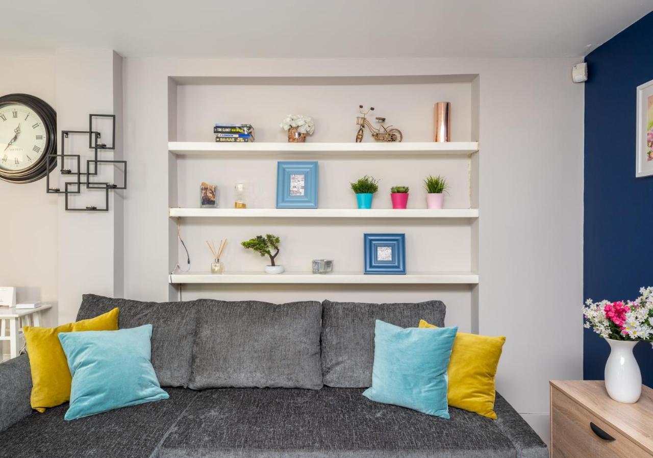 Spacious 2 Bedroom Apartment In Camden 런던 외부 사진