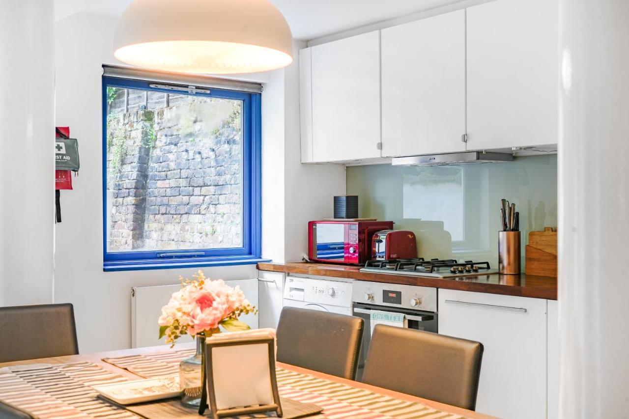 Spacious 2 Bedroom Apartment In Camden 런던 외부 사진