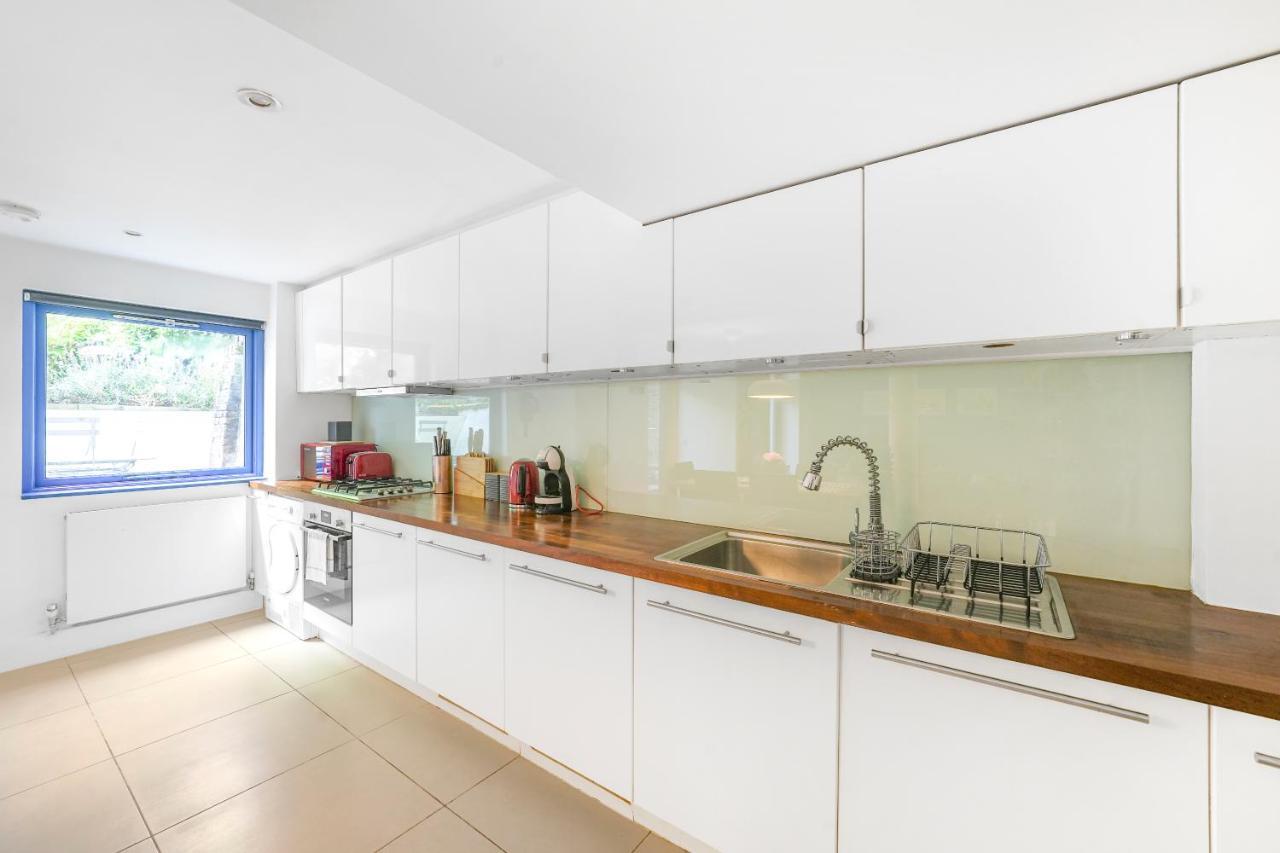 Spacious 2 Bedroom Apartment In Camden 런던 외부 사진
