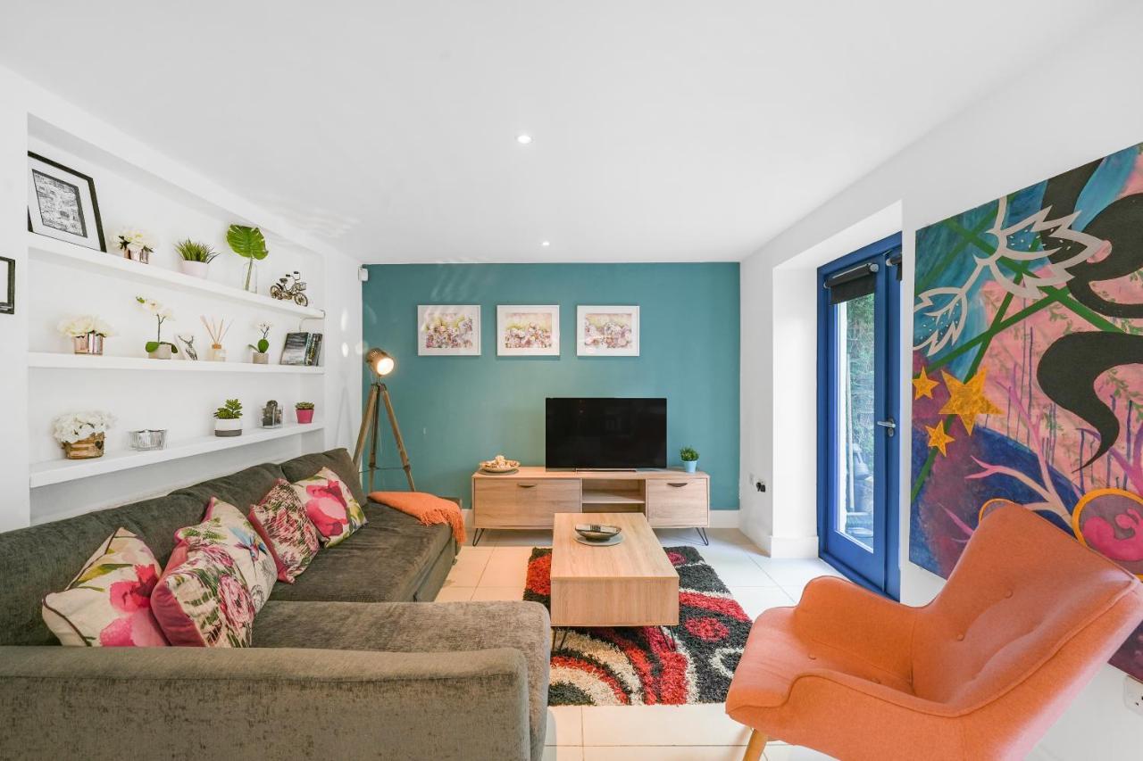 Spacious 2 Bedroom Apartment In Camden 런던 외부 사진