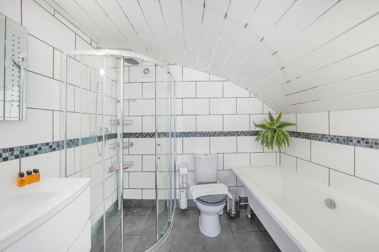 Spacious 2 Bedroom Apartment In Camden 런던 외부 사진